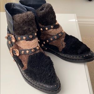 LAST CHANCE—Ivy Kirzhner Shearling Booties!